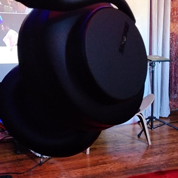 Shure AONIC 50 Gen 2 Wireless Noise Cancelling Headphones - Picture 9 of 9